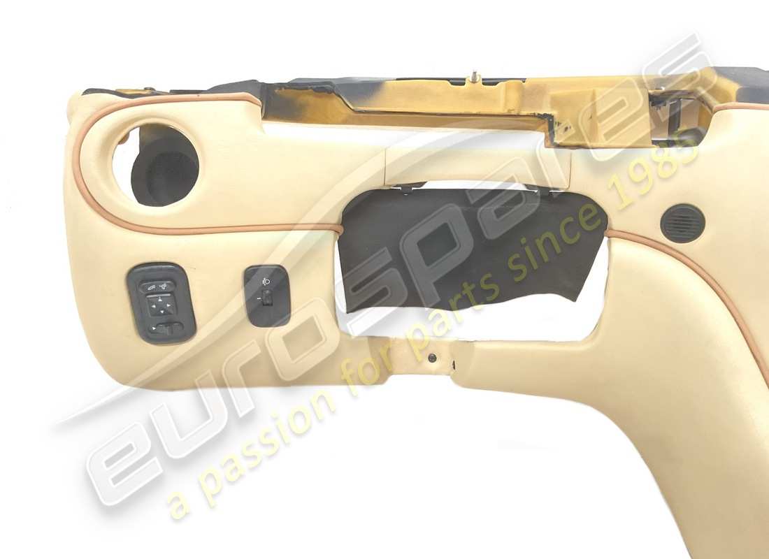 NEUES MASERATI DASHBOARD AVORIO. TEILENUMMER 981000102 (6) neues maserati dashboard avorio. teilenummer 981000102 (6)