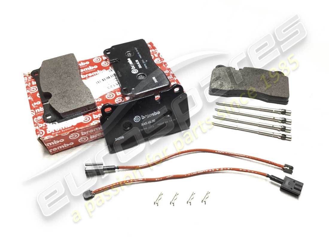 neues ferrari-kit mit hinteren pads. teilenummer 70001123 (1)