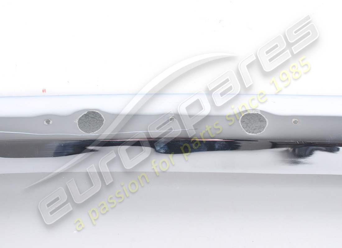 NEUER FERRARI 275GTB HINTERER MITTELSTOßSTANGE. TEILENUMMER 20401709 (5) neuer ferrari 275gtb hinterer mittelstoßstange. teilenummer 20401709 (5)