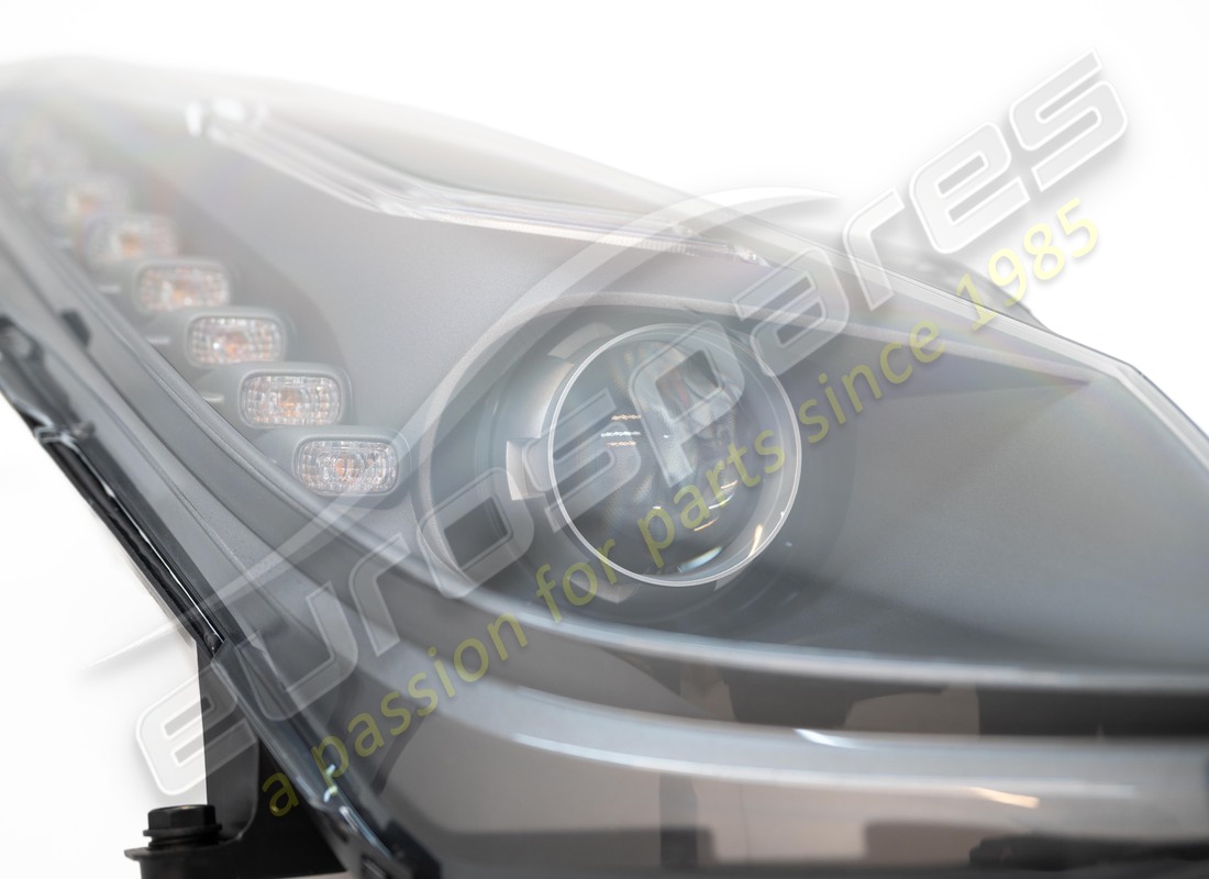 new ferrari rh headlamp afs. part number 275037 (3)