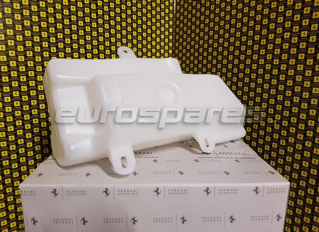 neuer ferrari scheibenwischerbehälter. teilenummer 65809100 (1)