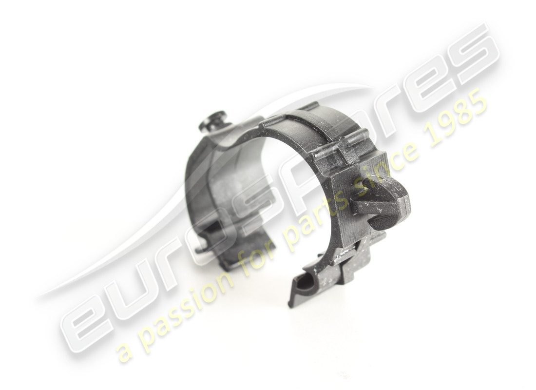 neuer ferrari clip. teilenummer 82051100 (2)