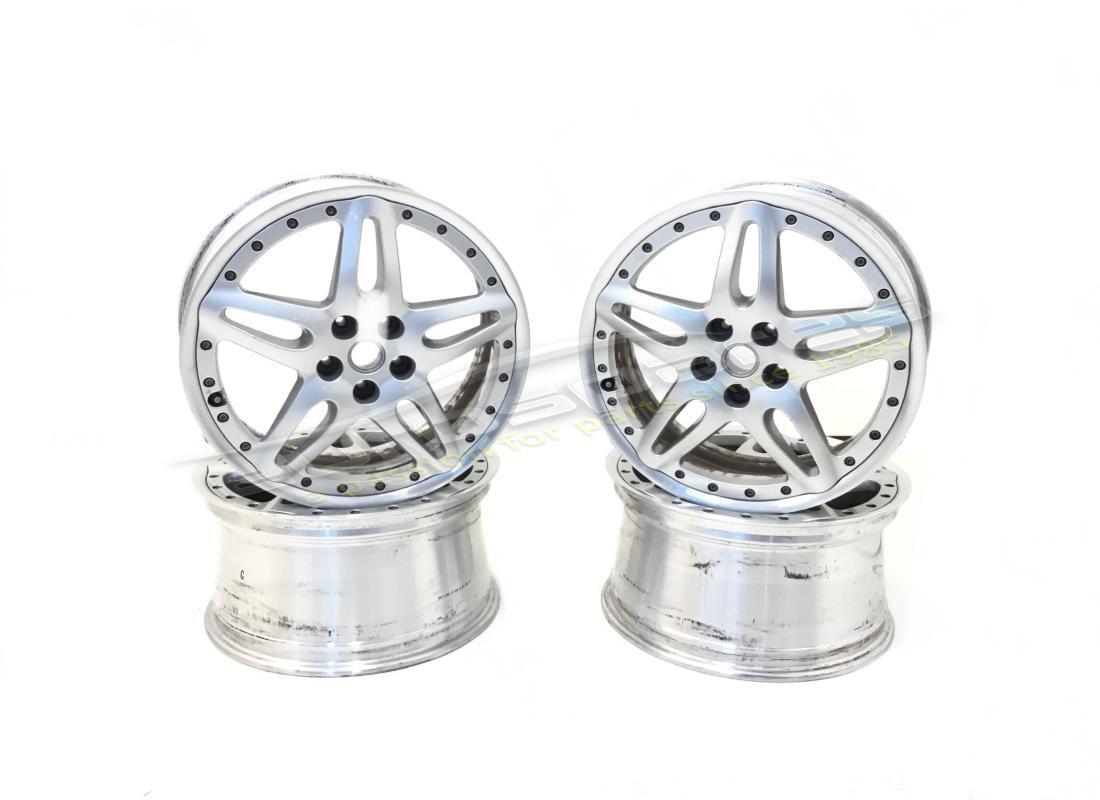 GEBRAUCHTE Ferrari 19'' RÄDER IN SILBER. TEILENUMMER 199138A (1)