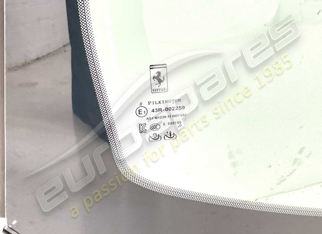 neue windschutzscheibe ferrari. teilenummer 935446 (2)