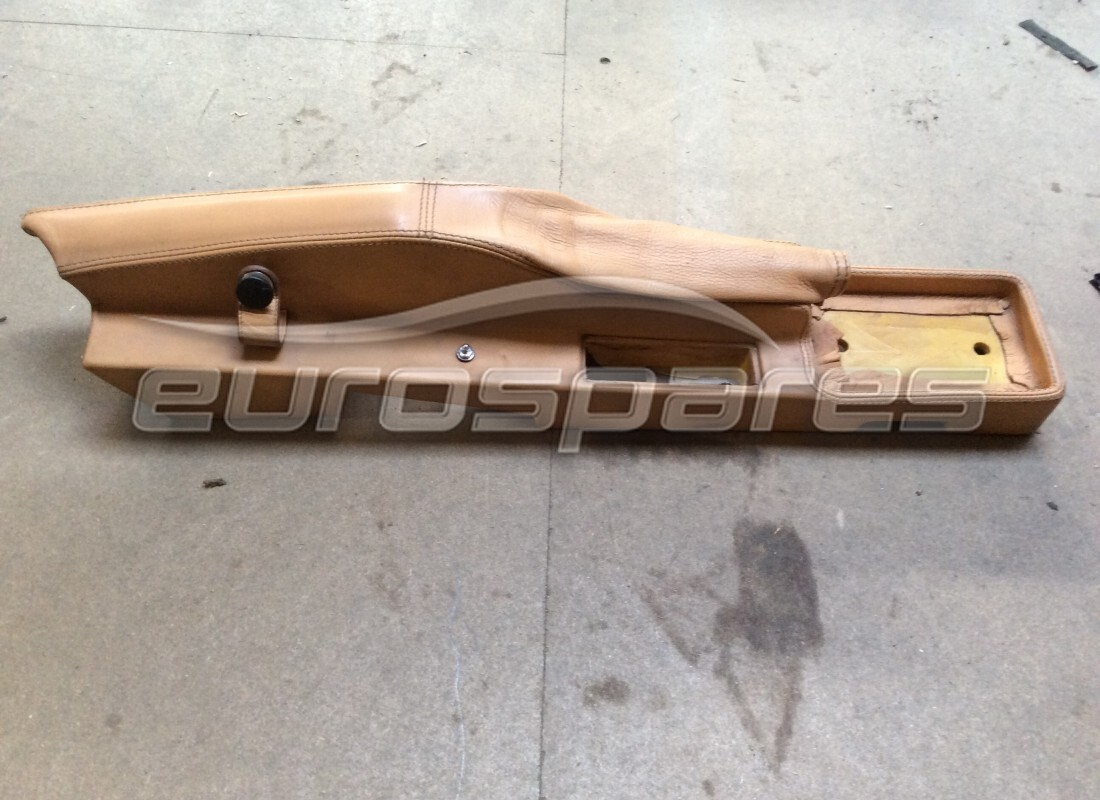 GEBRAUCHTE Ferrari RHD-H/B-ABDECKUNG IN BEIGE VM4208 . TEILENUMMER 63582905 (1)
