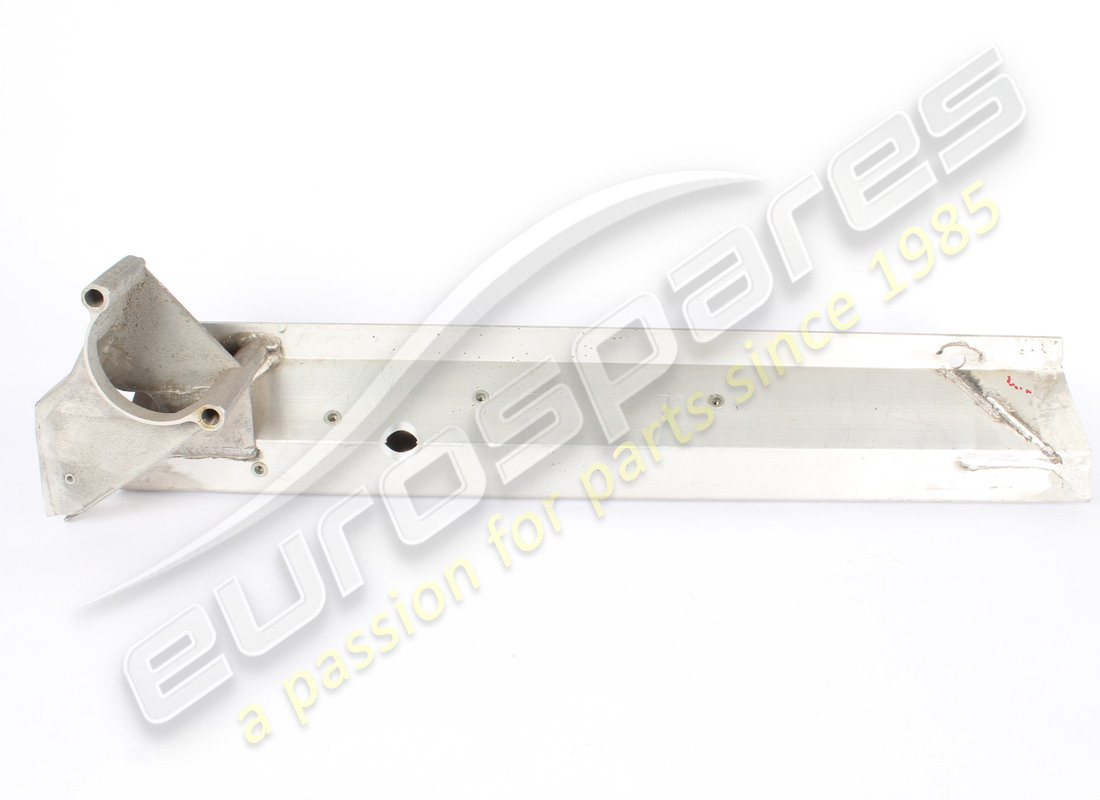 neuer ferrari motorquerträger. teilenummer 985201840 (1)