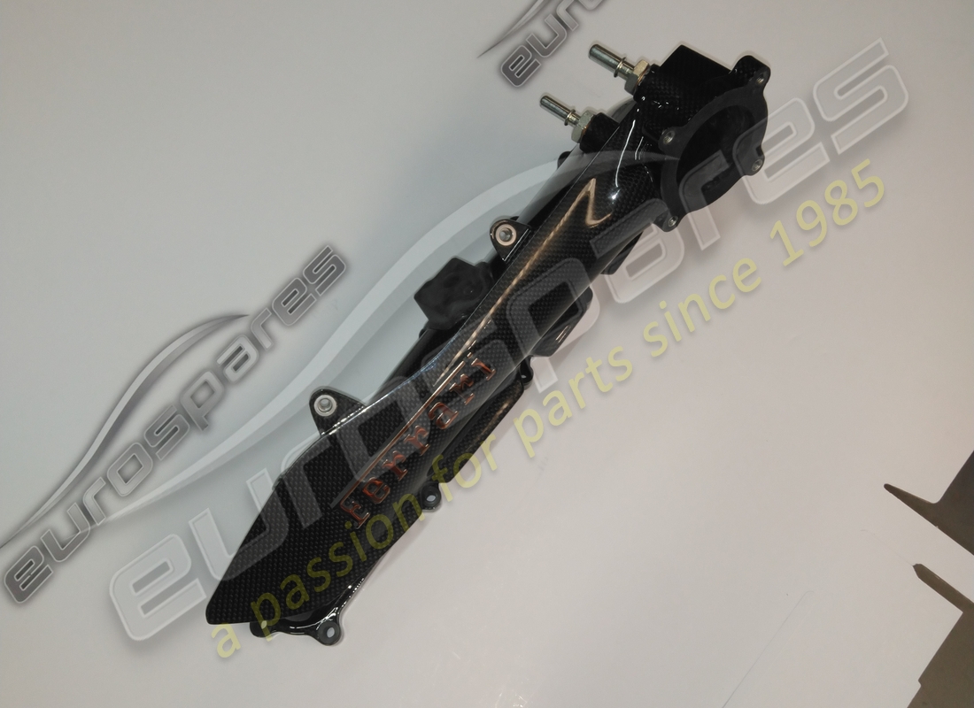 neuer ferrari rh carbon-einlassverteiler. teilenummer 822076 (1)