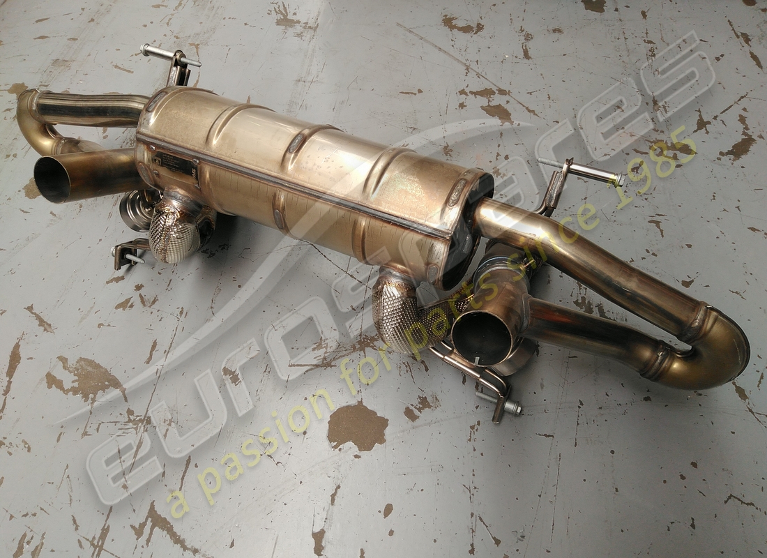 gebrauchter lamborghini schalldämpfer. teilenummer 4t0251051b (3)