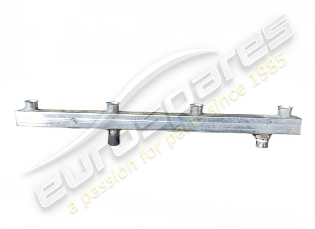 gebrauchte maserati kraftstoffleitung mit injektoren. teilenummer 215337 (1)