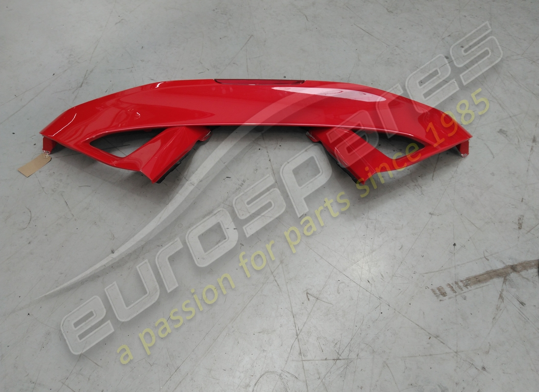 gebrauchter ferrari komplett heckspoiler. teilenummer 949122 (2)