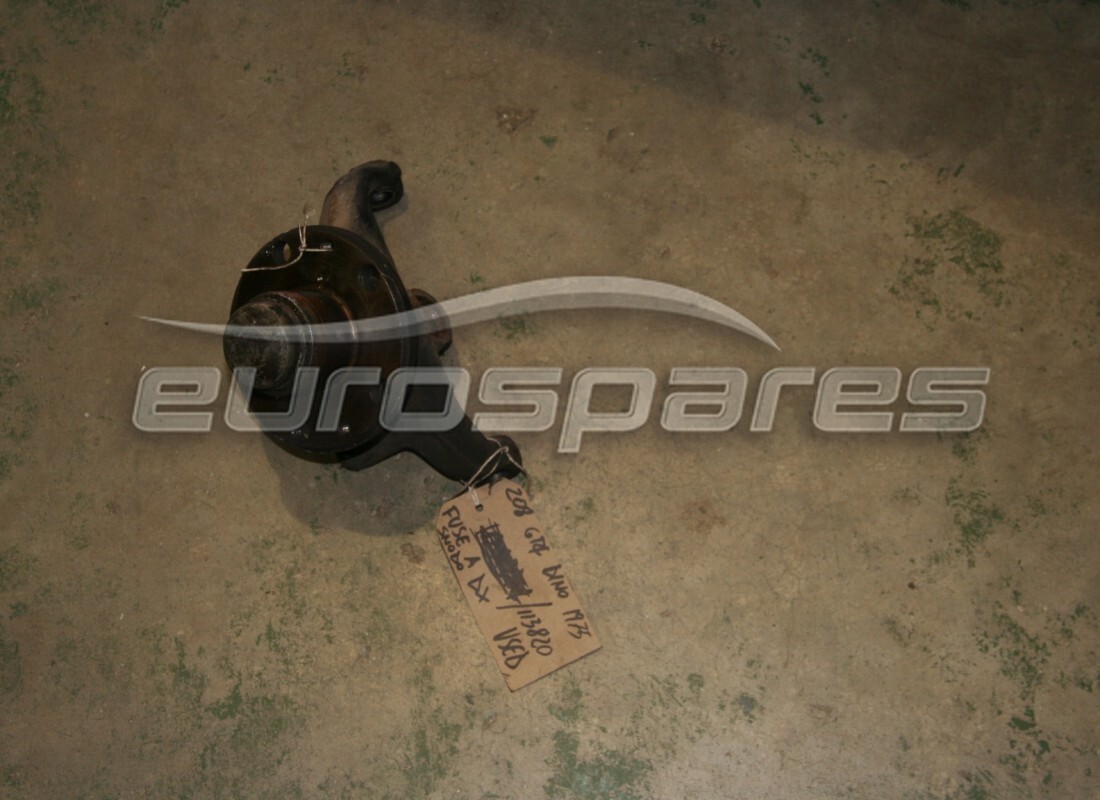 GEBRAUCHT Ferrari RECHTER VORDERACHSSTÜCK. TEILENUMMER 113820 (1)