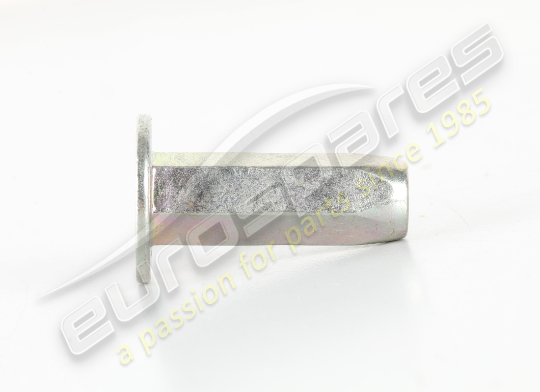 new maserati rivet for body panel. part number 7765139 (3)