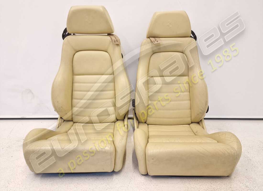 GEBRAUCHT Ferrari PAAR CREME SITZE. TEILENUMMER 900114699 (1)
