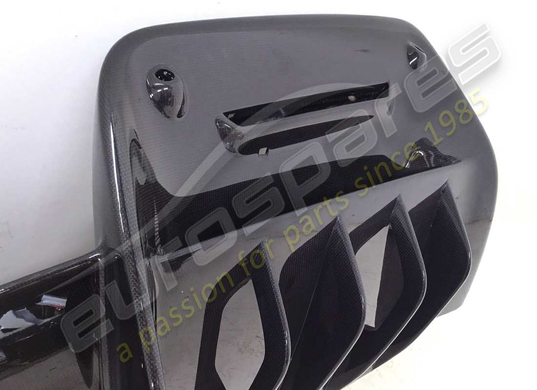 gebrauchter ferrari kompletter aerodynamischer absauger. teilenummer 872798 (4)