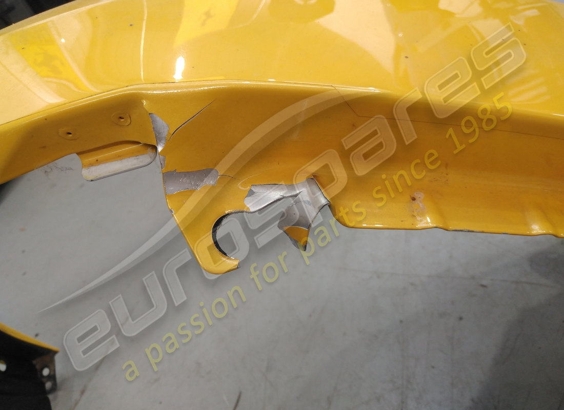 lamborghini kotflügel beschädigt. teilenummer 470821021b (2)
