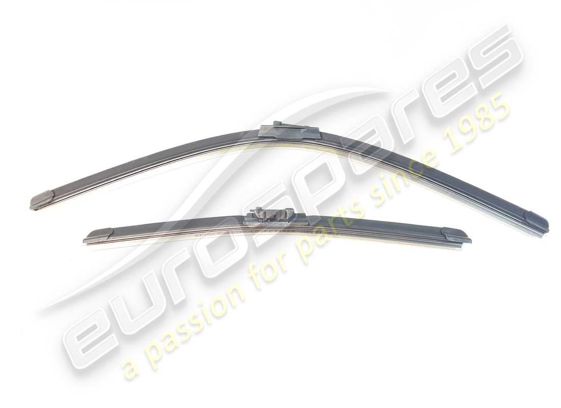 new maserati rhd wiper set m156/m157 rhd part number 673008177 (1)