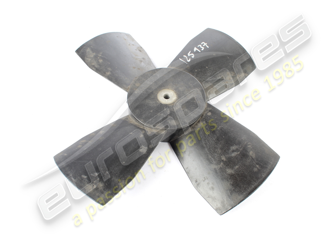 GEBRAUCHT FERRARI 4 - BLADE FAN. TEILENUMMER 126937 (2) gebraucht ferrari 4 - blade fan. teilenummer 126937 (2)