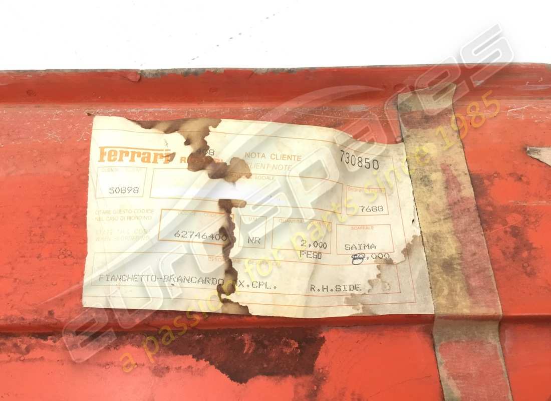 neue ferrari rechte seite. teilenummer 62746400 (2)