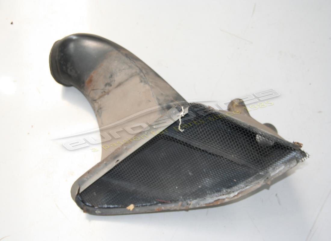 GEBRAUCHT Ferrari RH LUFTEINLASS . TEILENUMMER 61137500 (1)