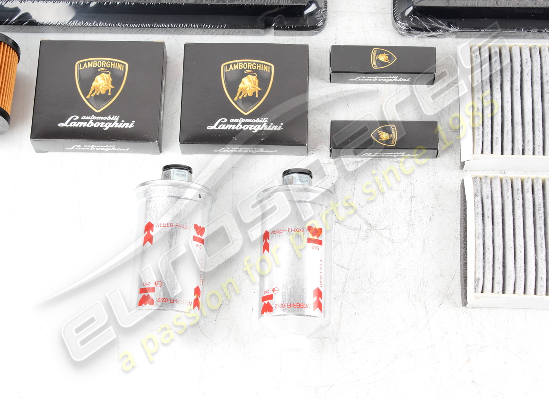 neues lamborghini service-kit. teilenummer 0r1400132 (2)