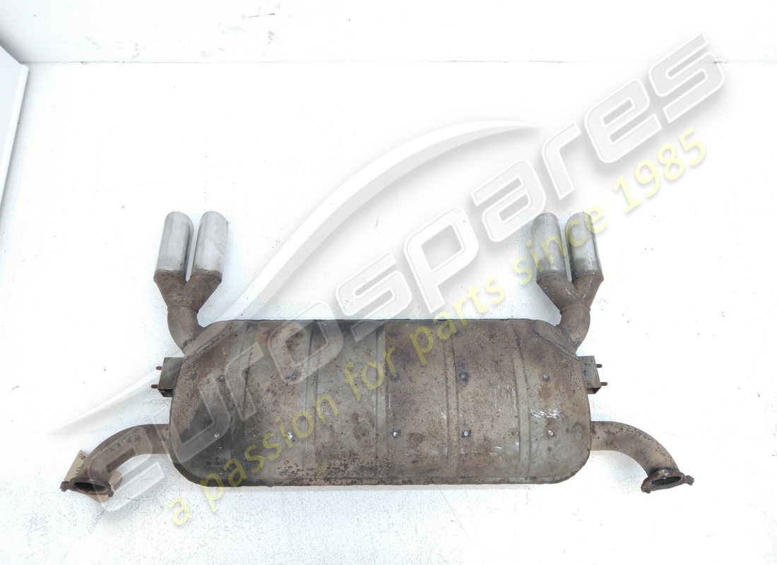 GEBRAUCHTER Ferrari AUSPUFFSCHALLDÄMPFER. TEILENUMMER 128026 (1)