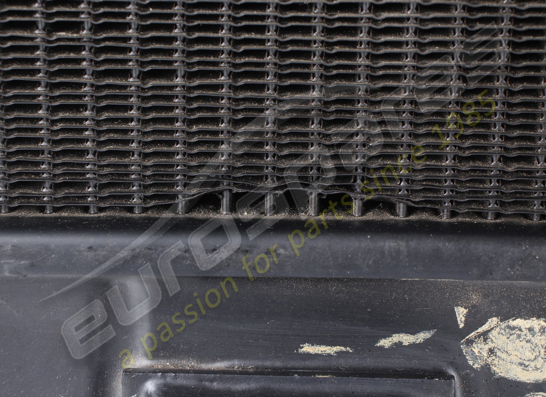 überholter ferrari wasserkühler. teilenummer 103763 (2)