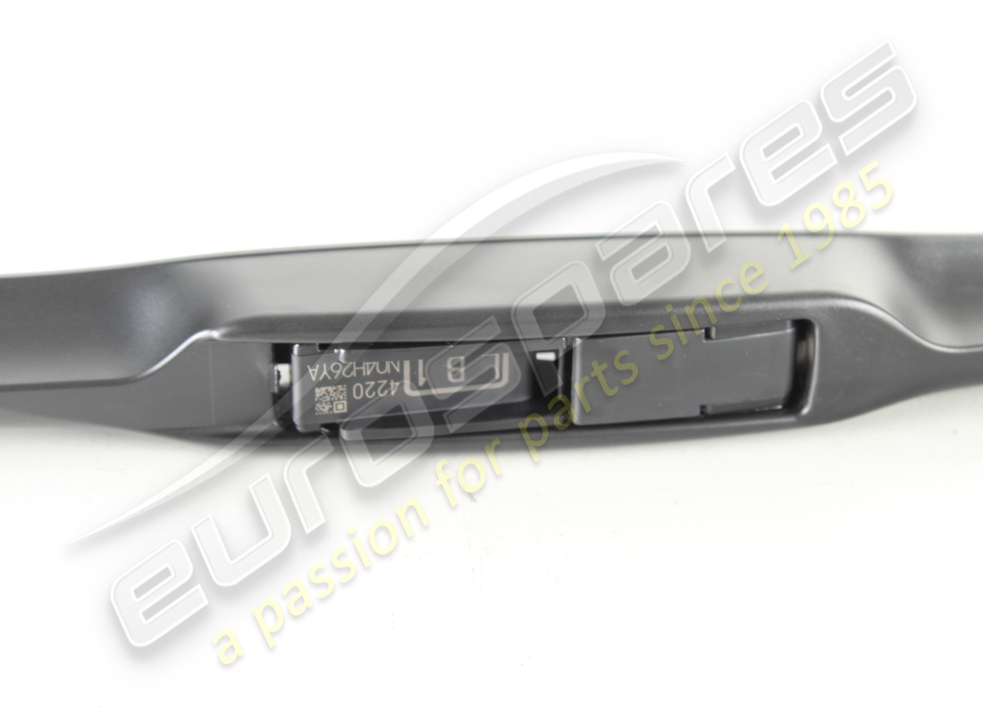 NEUE FERRARI WISCHERBÜRSTE FÜR DIE FAHRERSEITE. TEILENUMMER 80534900 (2) neue ferrari wischerbürste für die fahrerseite. teilenummer 80534900 (2)