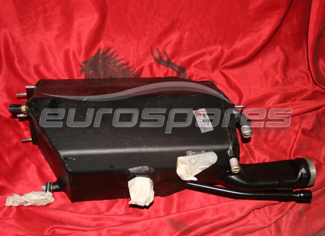 GEBRAUCHTER Ferrari MOTORÖLTANK. TEILENUMMER 279990 (1)