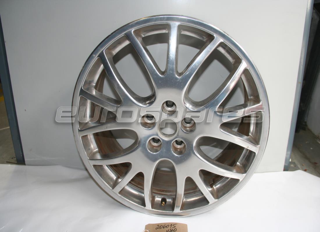 GEBRAUCHTES Maserati VORDERRAD. TEILENUMMER 206015 (1)