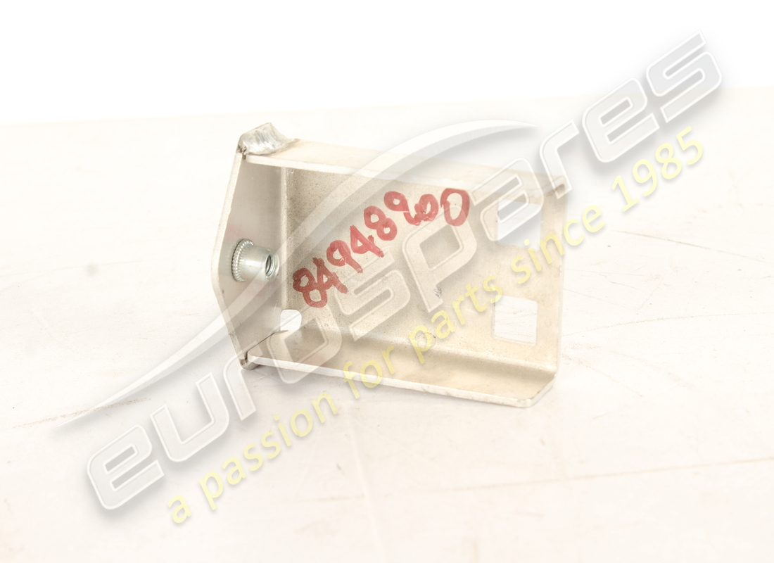 neu ferrari halterung für äussere seitliche befestigungselemente. teilenummer 84948900 (2)