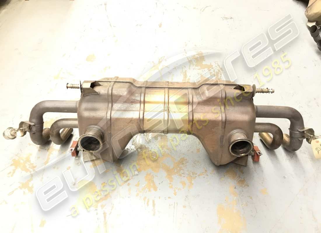 gebrauchter lamborghini schalldämpfer. teilenummer 400251051 (4)
