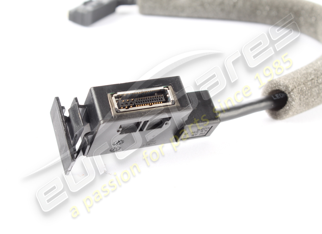 VERWENDETES LAMBORGHINI ROHR. TEILENUMMER 7L6971199 (3) verwendetes lamborghini rohr. teilenummer 7l6971199 (3)