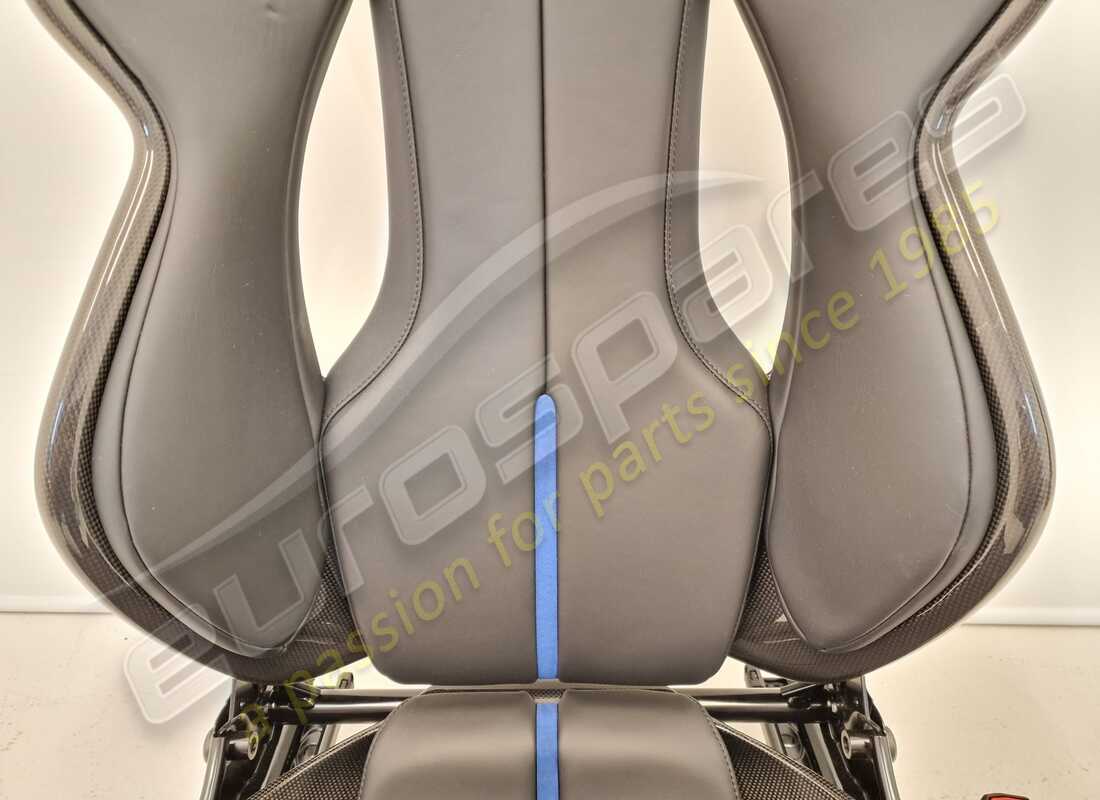 neu ferrari sf90 lhd carbon racing sitze xl-grösse. teilenummer eap1373891 (14)