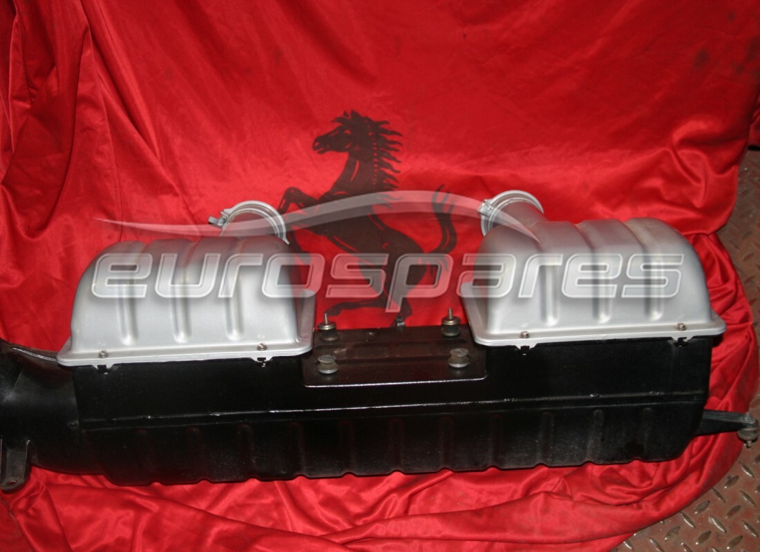 GEBRAUCHT Ferrari LUFTFILTERBAUGRUPPE KOMPLETT. TEILENUMMER 184877 (1)