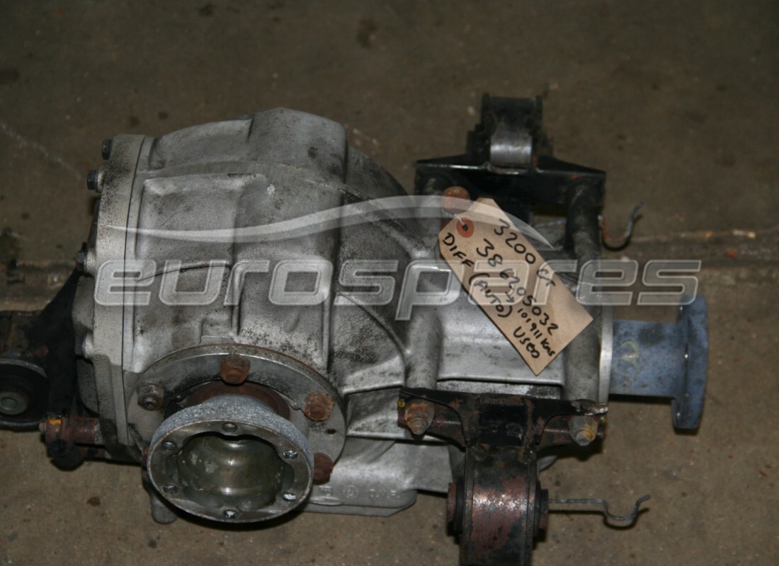 GEBRAUCHTE Maserati HINTERACHSE MIT UNTERSTÜTZUNG. TEILENUMMER 386205032 (1)