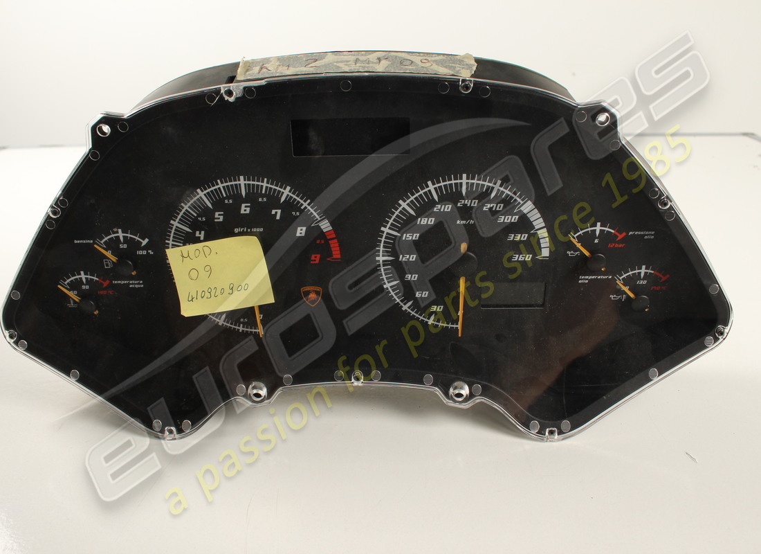 gebrauchte lamborghini instrumententafel. teilenummer 410920900 (1)