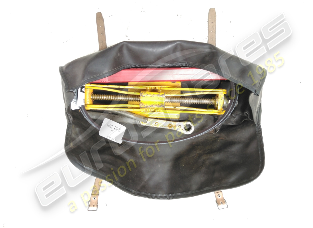 gebrauchtes ferrari wagenhebersatz. teilenummer 130423 (3)