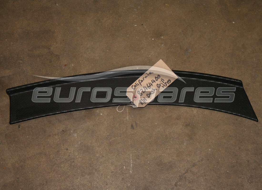 gebrauchter ferrari rechter defrostergitter. teilenummer 82464400 (1)