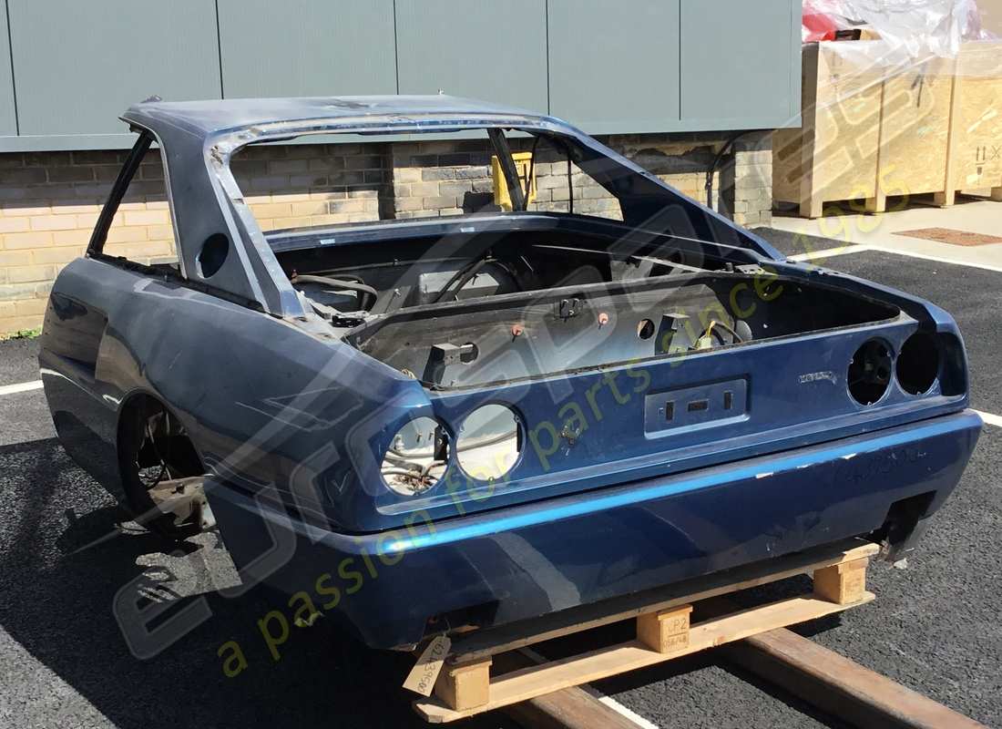 gebrauchte ferrari rückseite. teilenummer 62439500 (3)