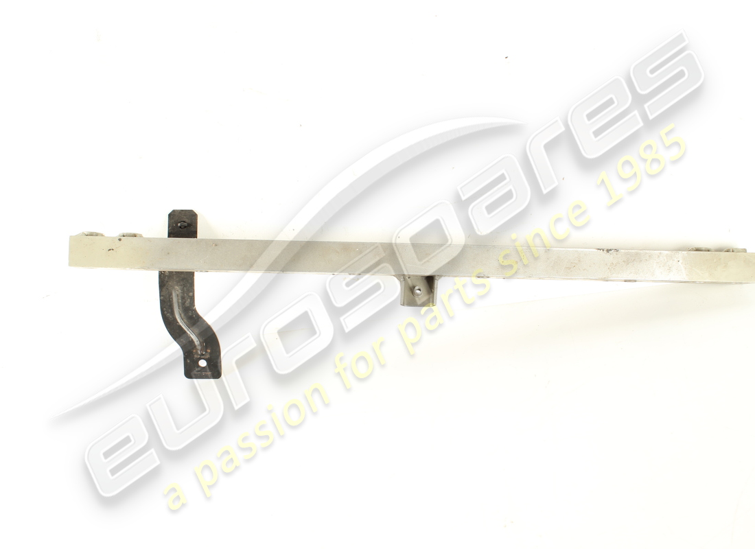 GEBRAUCHT Maserati QUERTRÄGER . TEILENUMMER 67275300 (1)