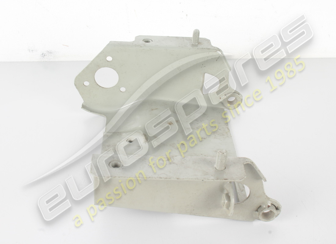 neue ferrari rechte halterung. teilenummer 62131300 (2)