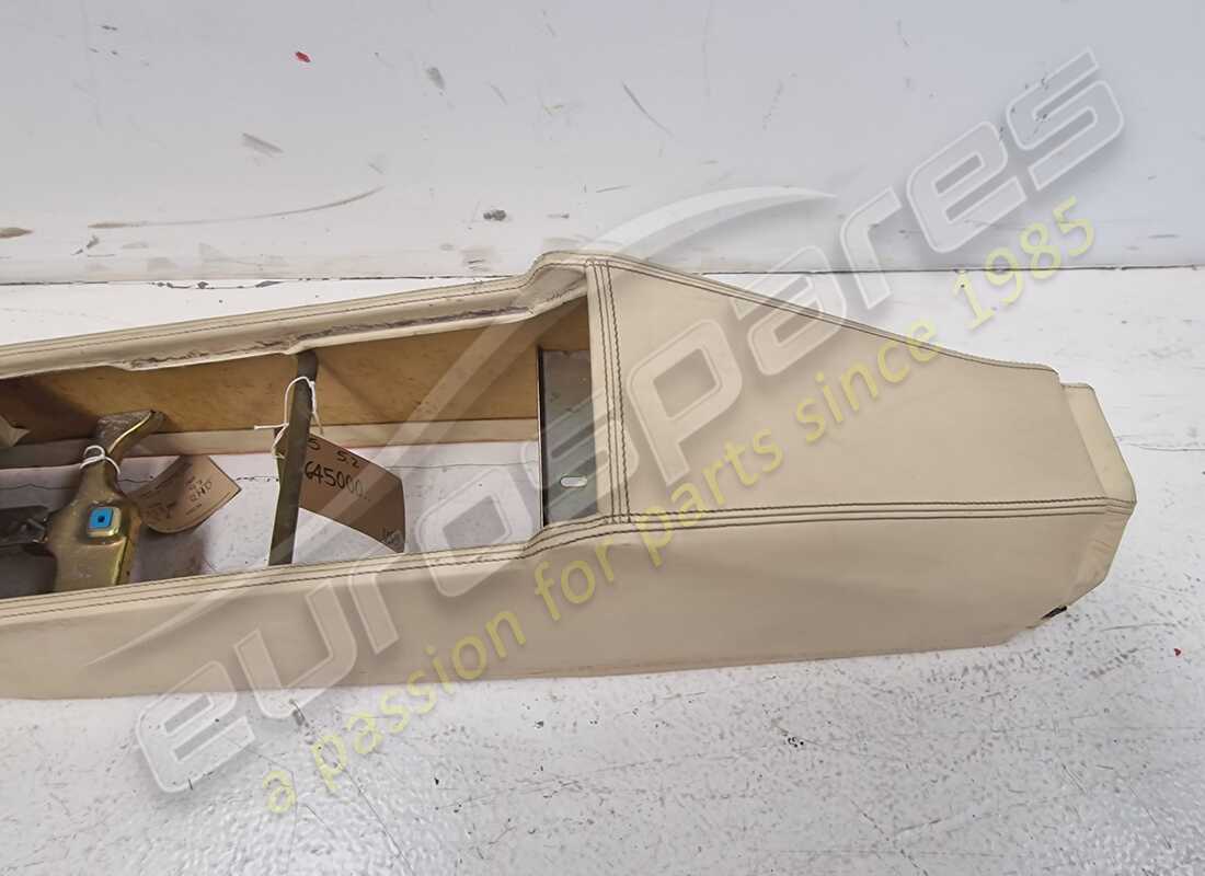 gebrauchte ferrari gepolsterte tunnelabdeckungskonsole. teilenummer 645000.. (7)