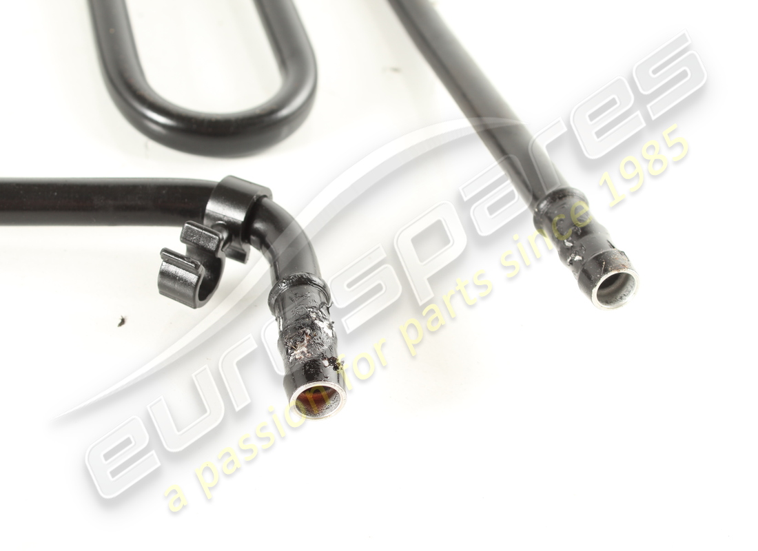 gebrauchtes maserati hydraulisches lenköl radial. teilenummer 387800618 (2)