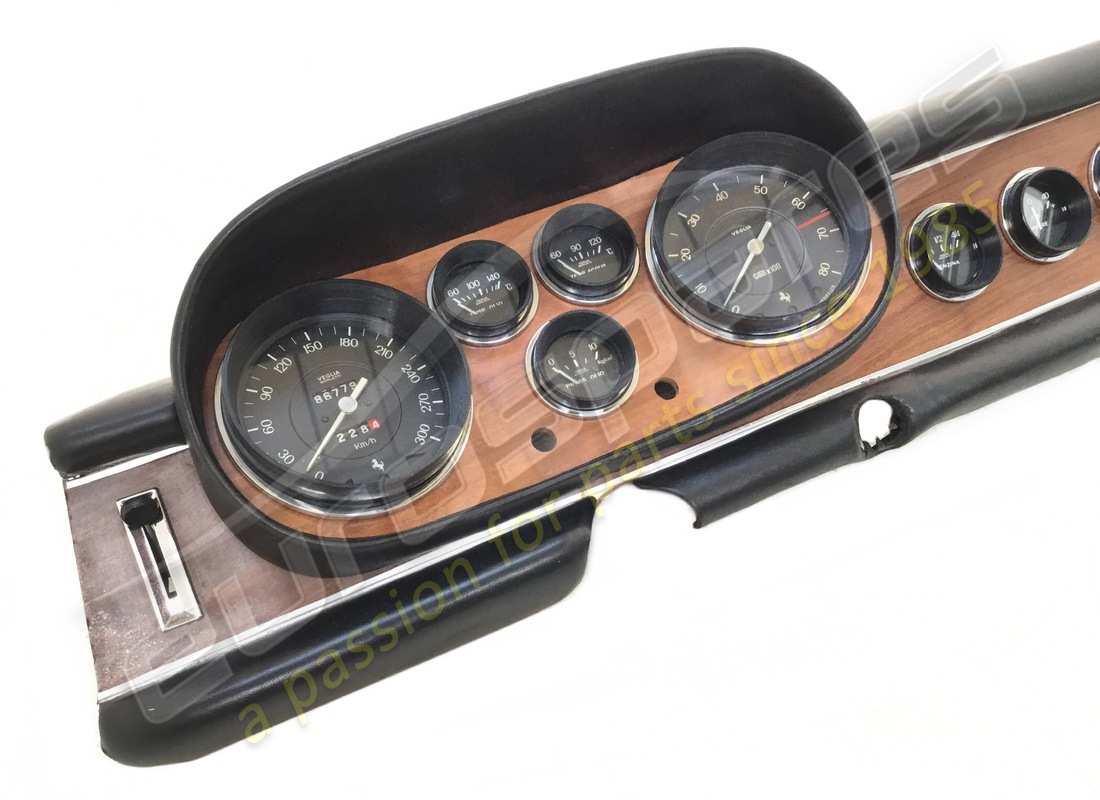 gebraucht ferrari dash complete lhd gtc. teilenummer 2467600200 (2)