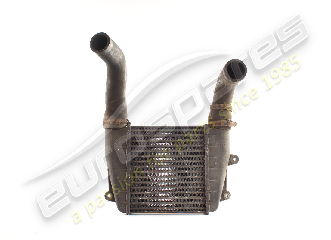 GEBRAUCHTER Maserati LUFT-LUFT-AUSTAUSCHER, SCHWARZE LACK. TEILENUMMER 473360500 (1)