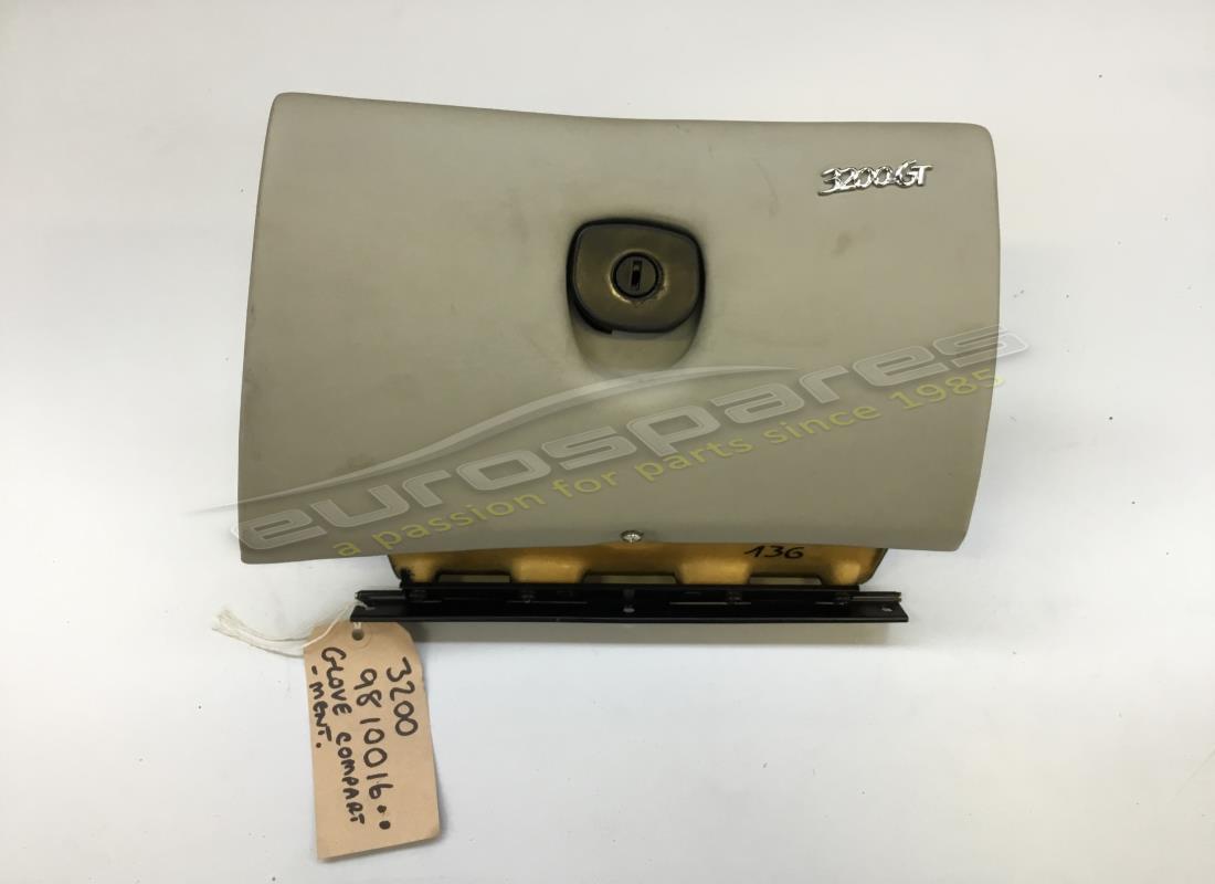 GEBRAUCHTE Maserati HANDSCHUHFACHBAUGRUPPE . TEILENUMMER 9810016.. (1)