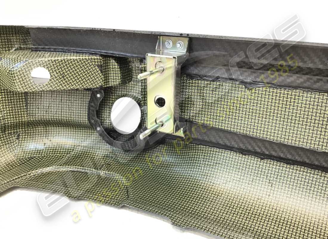neuer eurospares frontstoßstange aus kevlar. teilenummer 62977300 (7)