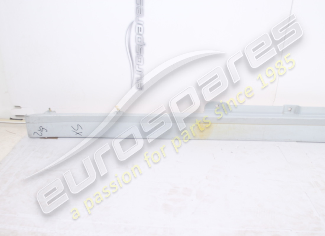 GEBRAUCHTE FERRARI LH EINSTIEGSAUFKLEMME. TEILENUMMER 66859210 (2) gebrauchte ferrari lh einstiegsaufklemme. teilenummer 66859210 (2)