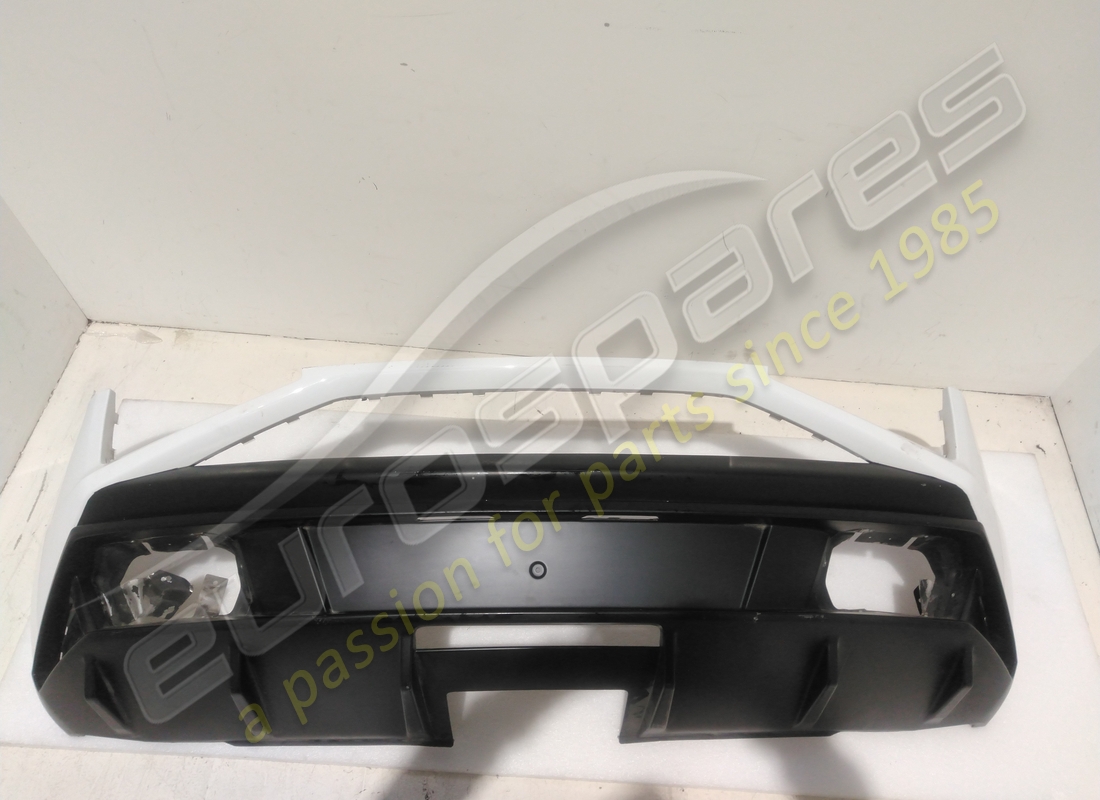 gebrauchter lamborghini hinterer stoßstange. teilenummer 400807497f (2)
