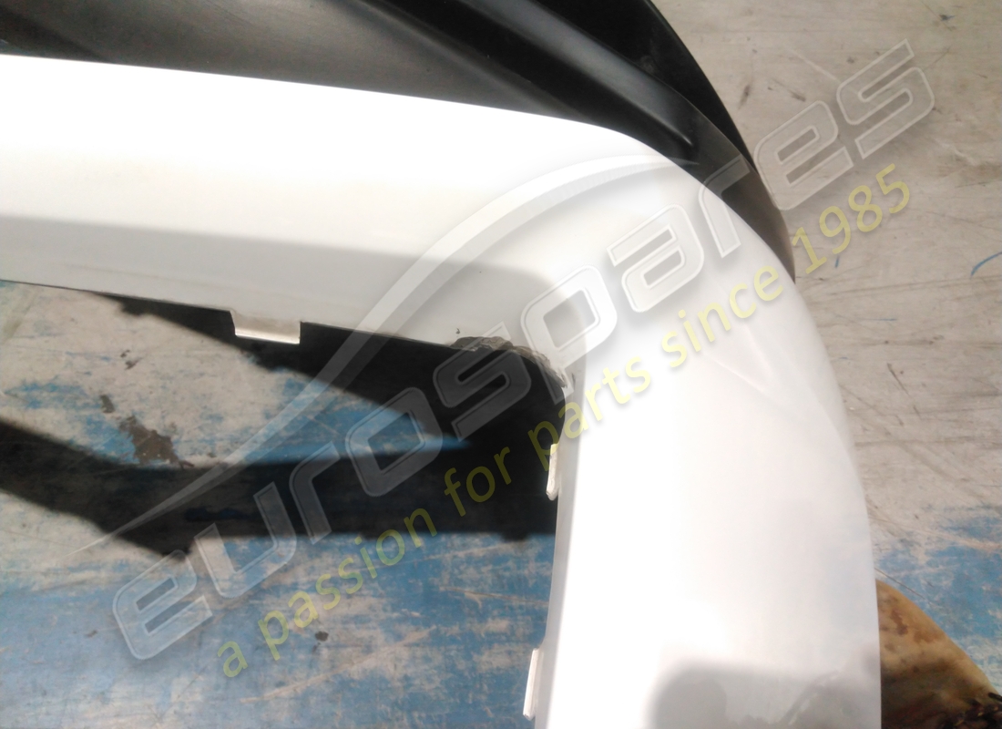 gebrauchter lamborghini hinterer stoßstange. teilenummer 400807497f (7)